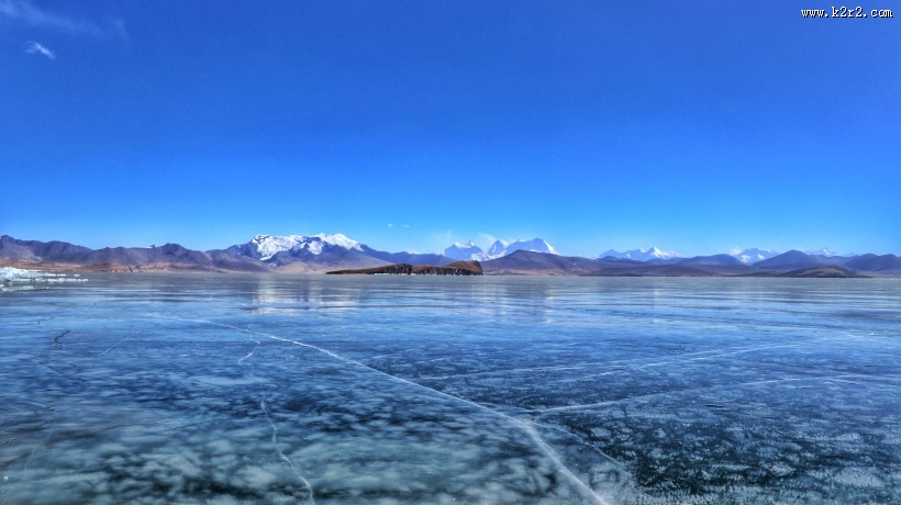 西藏冬日少女湖普姆雍措风景图片大全