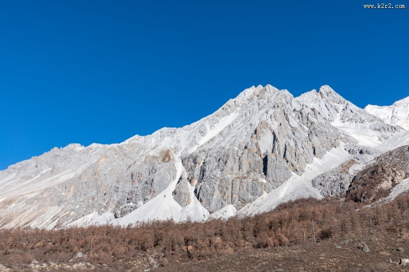 四川稻城亚丁雪山风景图片