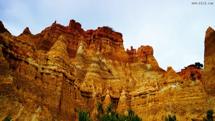 云南元谋浪巴铺土林风景图片