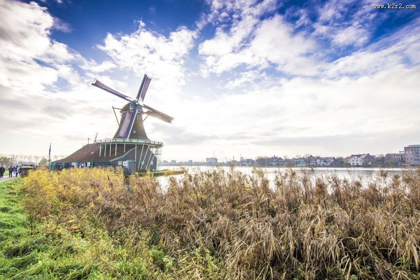 荷兰桑斯安斯的风车风景图片大全