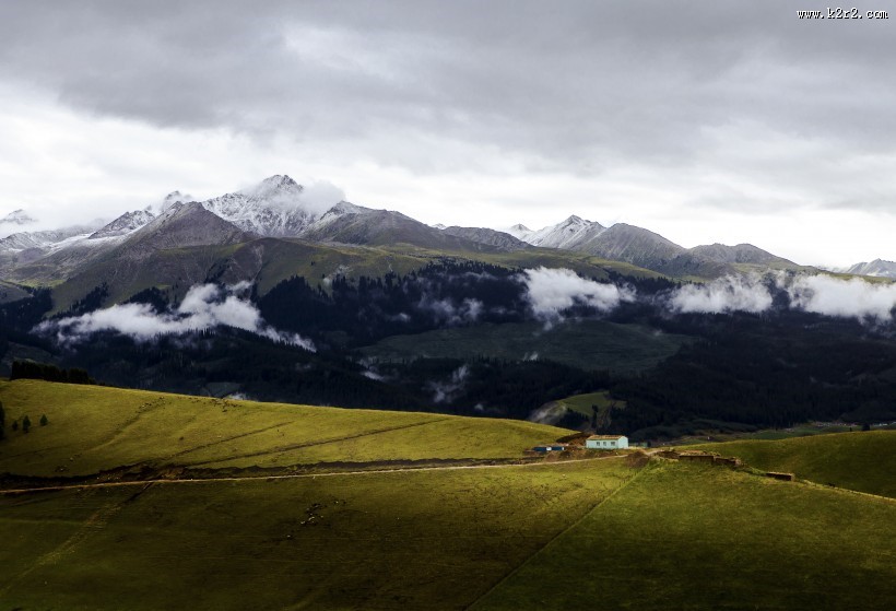 新疆伊利琼库什台风景图片大全