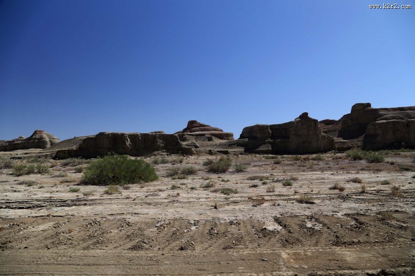 新疆魔鬼城风景图片