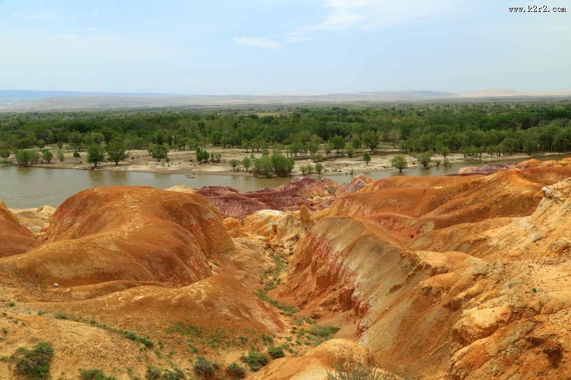 新疆五彩滩风景图片