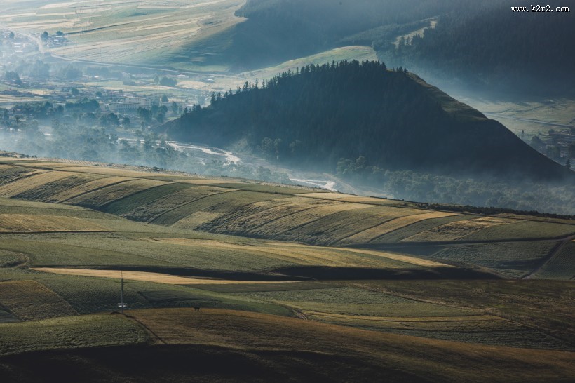 青海卓尔山风景图片