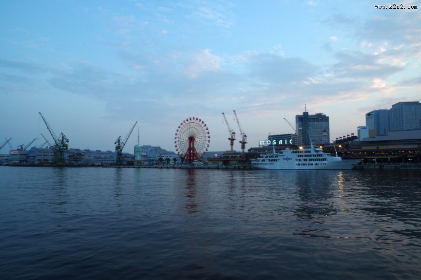 日本神户港口塔的图片