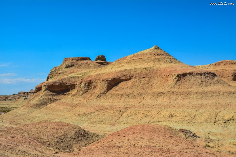 新疆克拉玛依魔鬼城风景图片