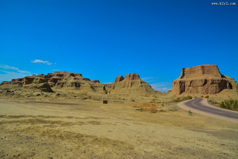 新疆克拉玛依魔鬼城风景图片