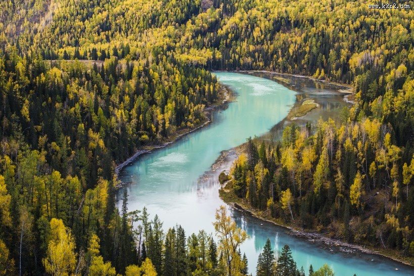 新疆喀纳斯秋天风景图片