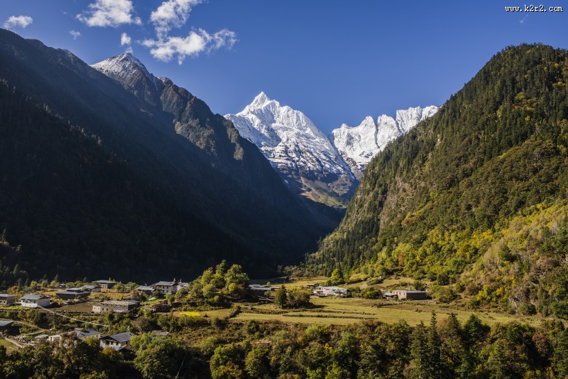 云南雨崩村风景图片