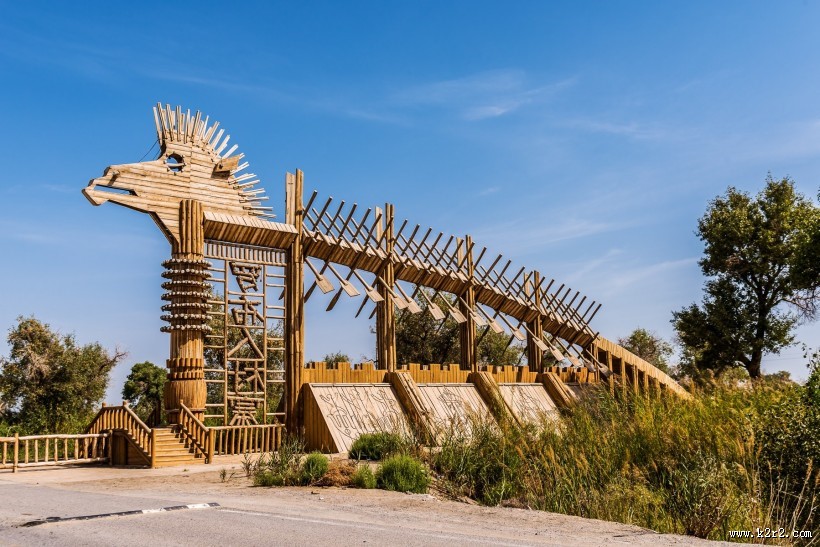 新疆罗布人村寨风景图片