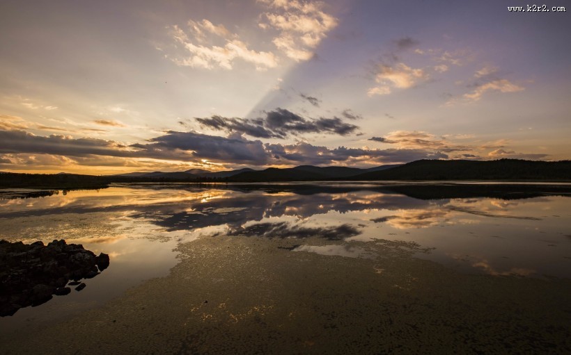 内蒙古阿尔山杜鹃湖风景图片