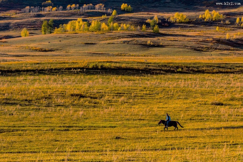 新疆禾木秋色风景图片