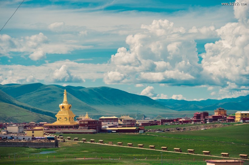四川亚青寺风景图片