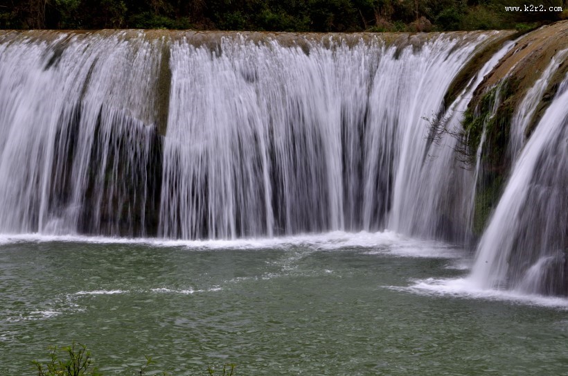 云南九龙瀑布风景图片
