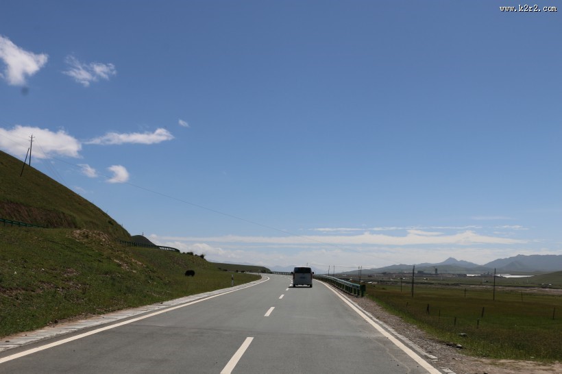 巍峨连绵的祁连山风景图片大全