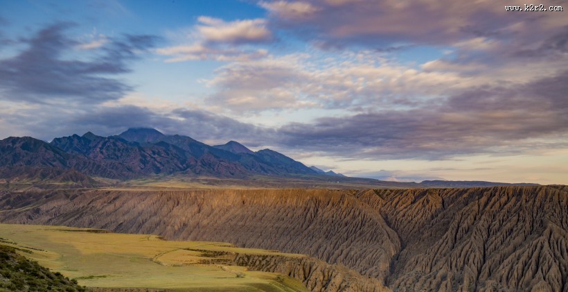 新疆安集海大峡谷风景图片
