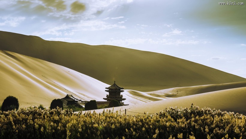 甘肃鸣沙山风景图片