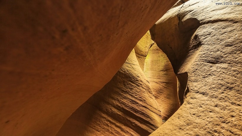 陕西甘泉雨岔大峡谷风景图片