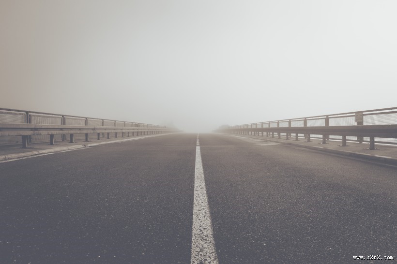 笔直的公路图片