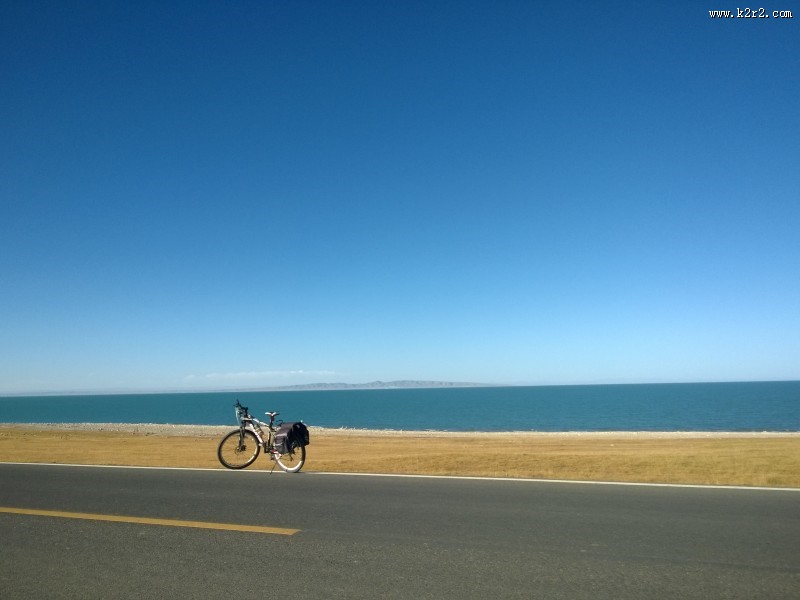 淡雅娴静的青海湖图片