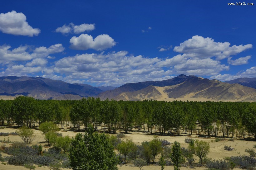 西藏雅鲁藏布江风景图片