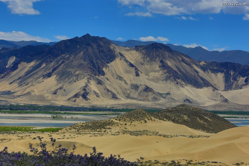 西藏雅鲁藏布江风景图片