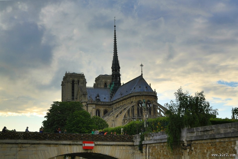 法国塞纳河沿岸风景图片