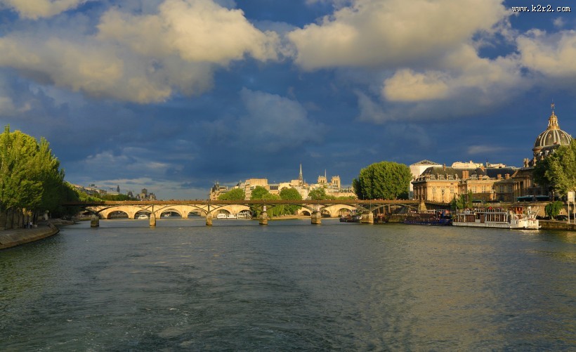 法国塞纳河沿岸风景图片