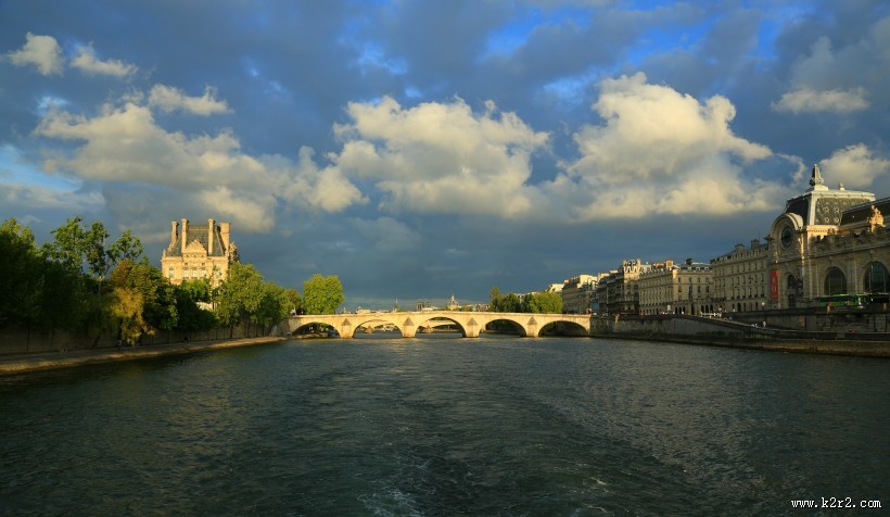 法国塞纳河沿岸风景图片