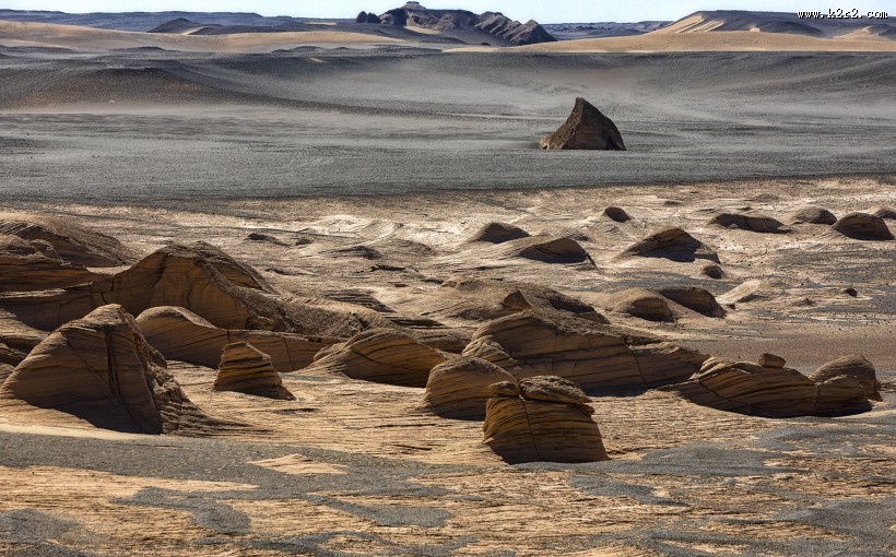 新疆罗布泊风景图片