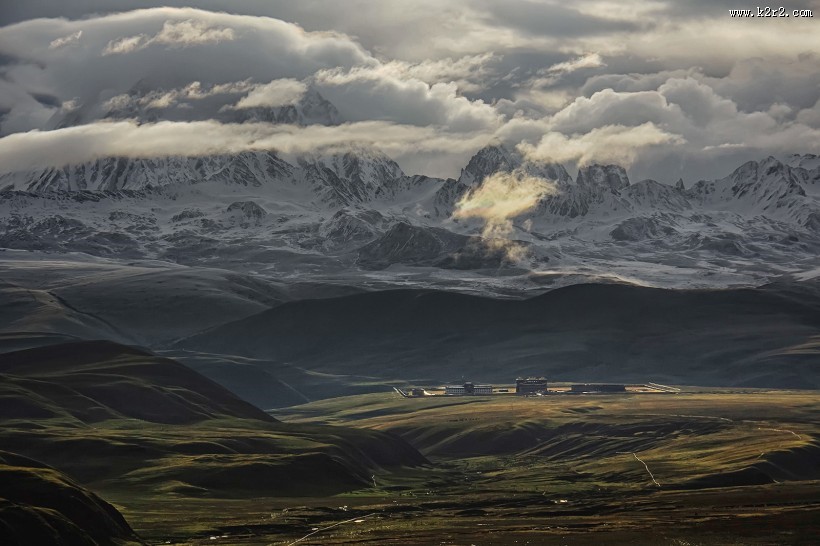 四川亚拉雪山风景图片