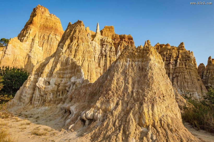 云南元谋浪巴铺土林风景图片大全