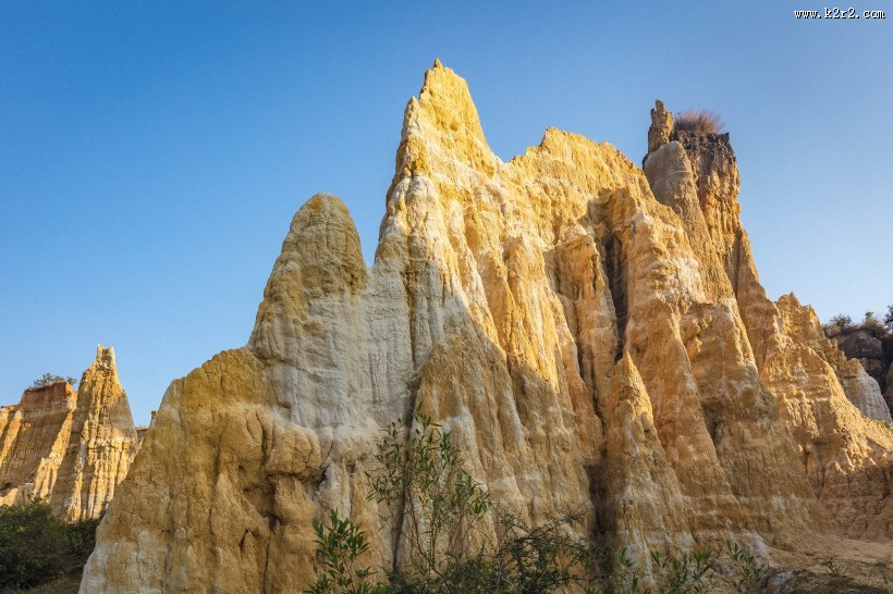 云南元谋浪巴铺土林风景图片大全
