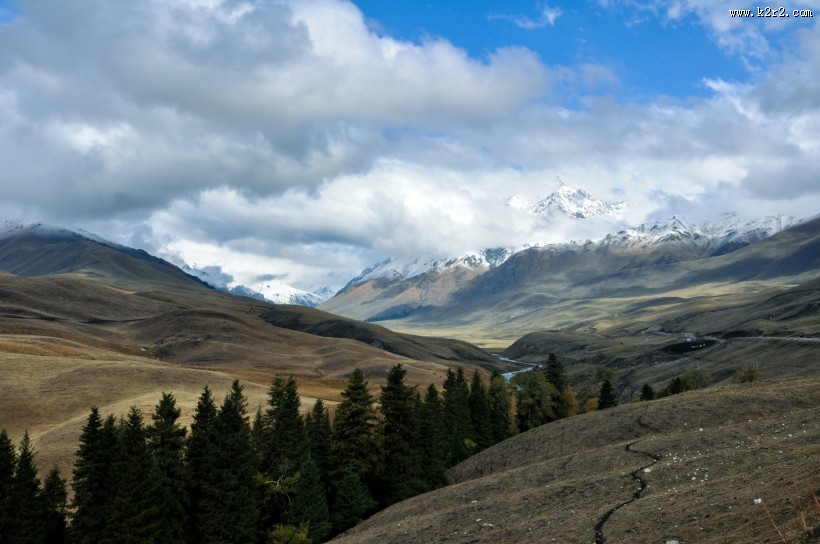 新疆孟克特风景图片