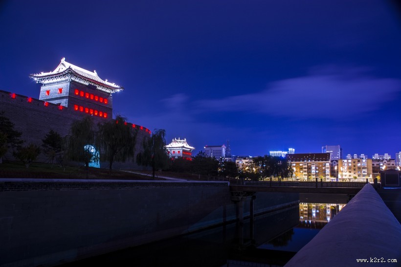 山西大同城墙夜景图片