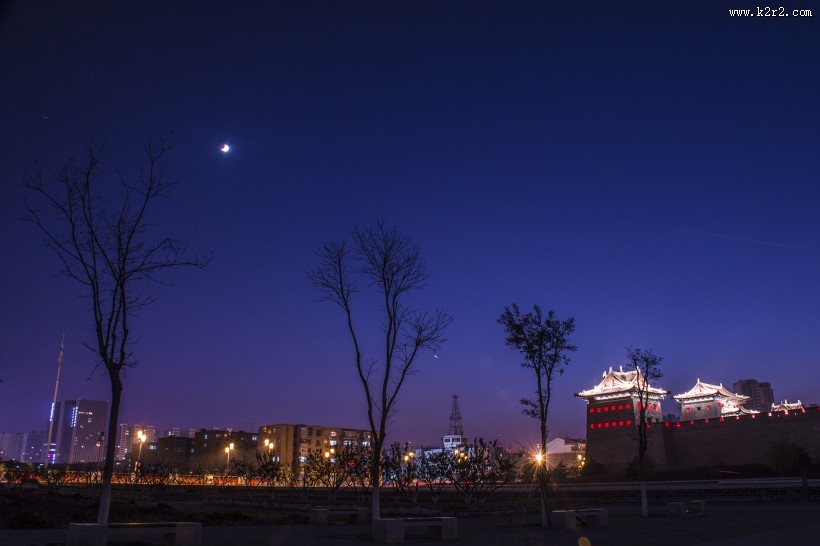 山西大同城墙夜景图片
