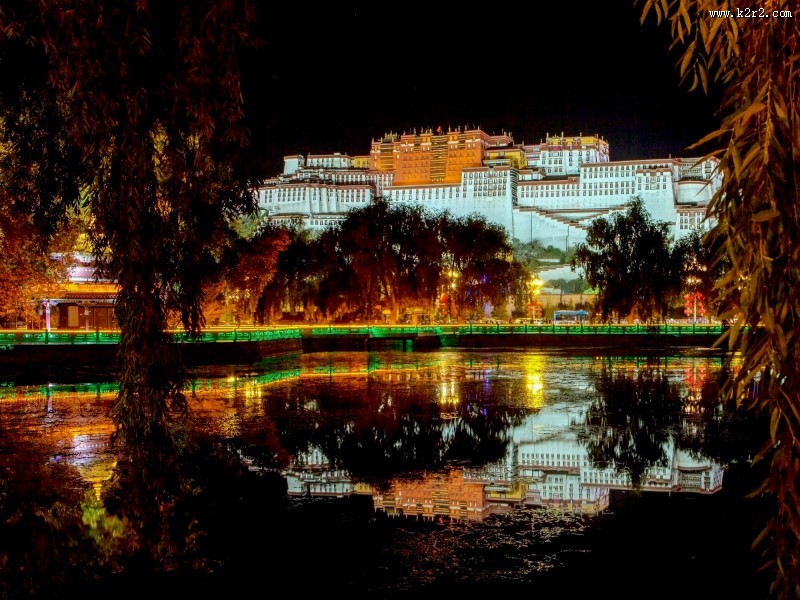 西藏布达拉宫图片