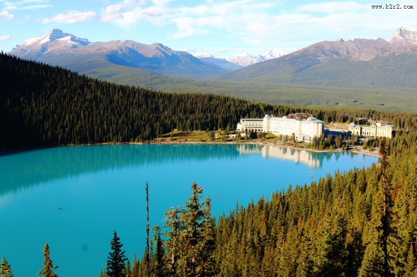 秋日下的落基山脉风景图片