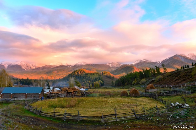 新疆白哈巴村风景图片