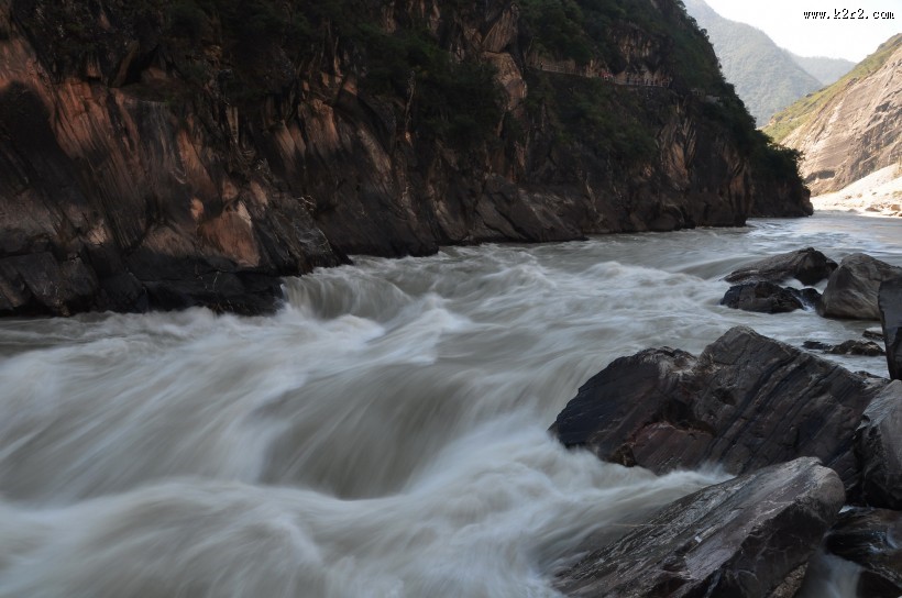 云南虎跳峡风景图片大全
