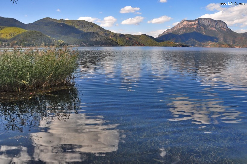 四川泸沽湖风景图片