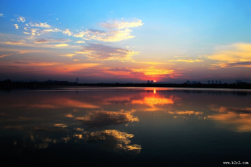 湖北汤逊湖日出风景图片