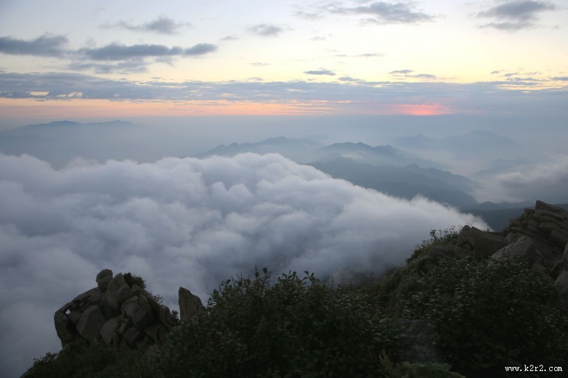 雾灵山晨曦风景图片