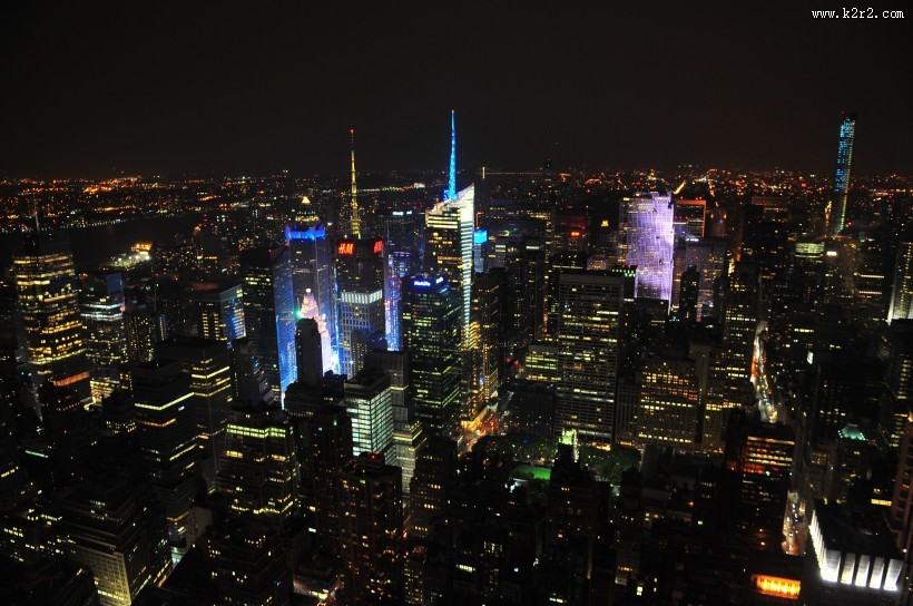 繁华的城市夜景图片