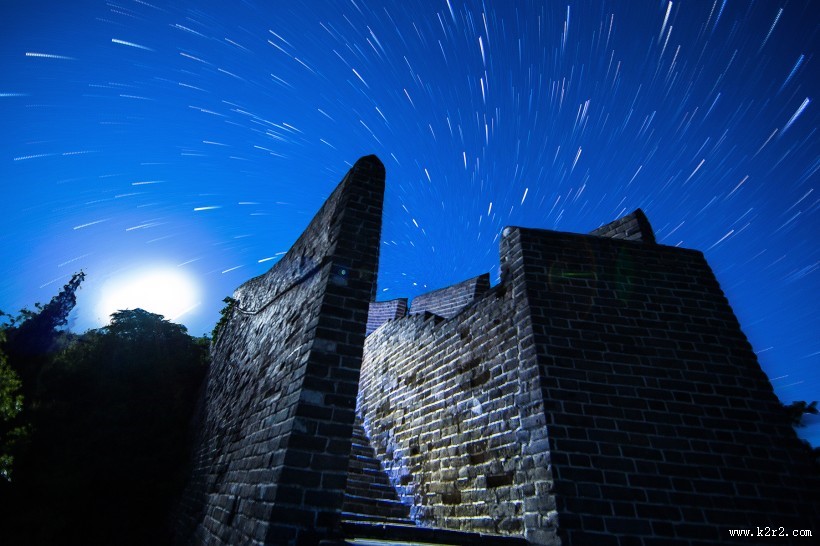 河北金山岭长城夜空图片