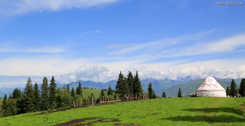 新疆那拉提草原风景图片