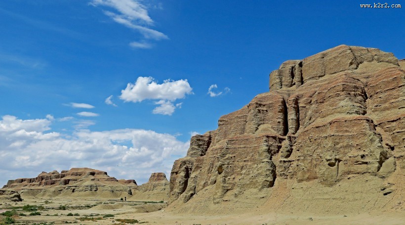 新疆魔鬼城风景图片