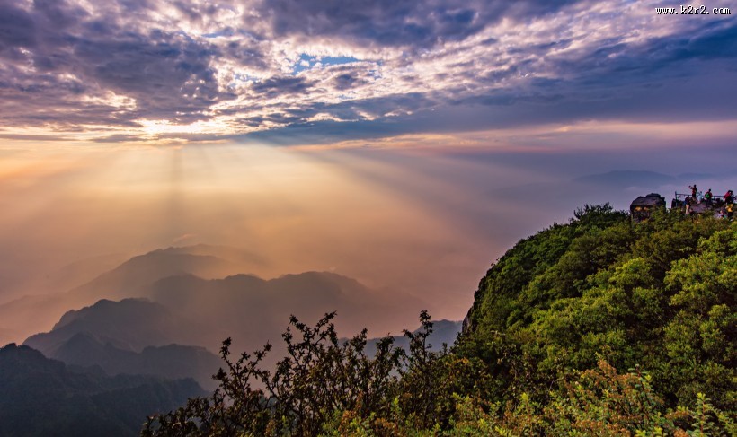 四川峨眉山风景图片
