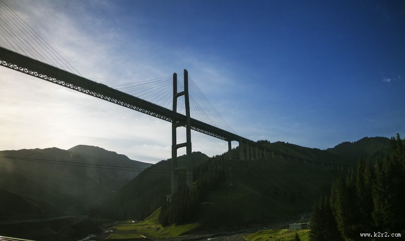 新疆赛里木湖图片