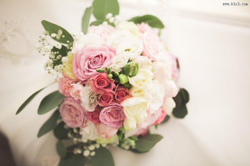 婚礼手捧鲜花图片大全